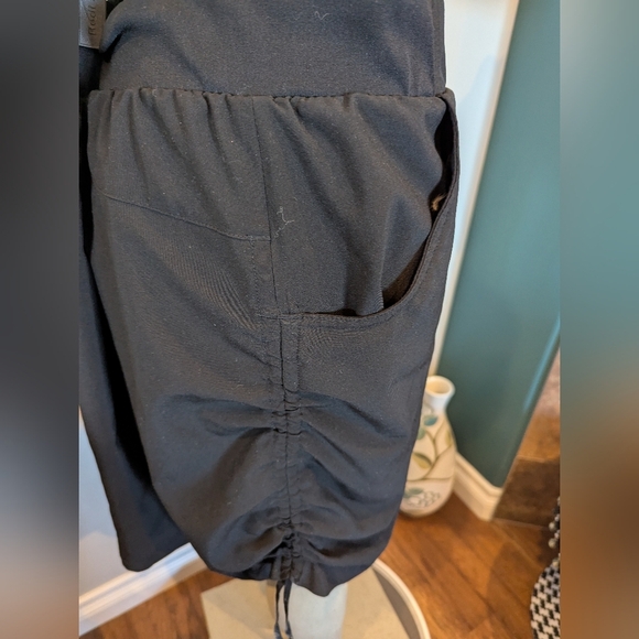 Cleo black Skirt- skort with Adjustable Side ruching and Attached Shorts Size XL - Picture 7 of 13